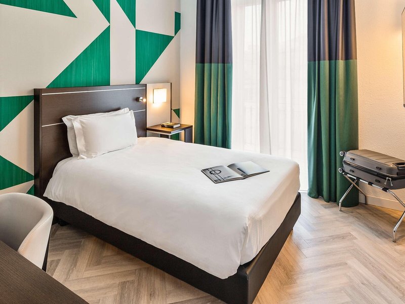 Mercure Napoli Centro Angioino 36
