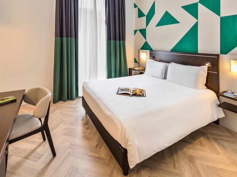 Mercure Napoli Centro Angioino 37