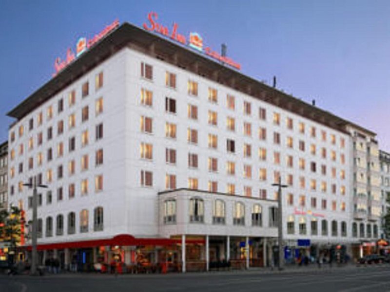 PLAZA Premium Bremen 2