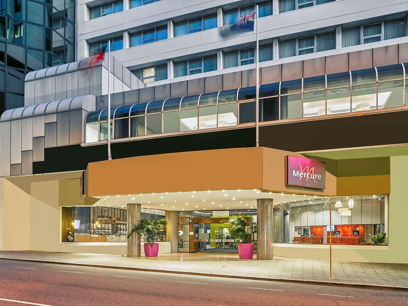 Mercure Perth 1