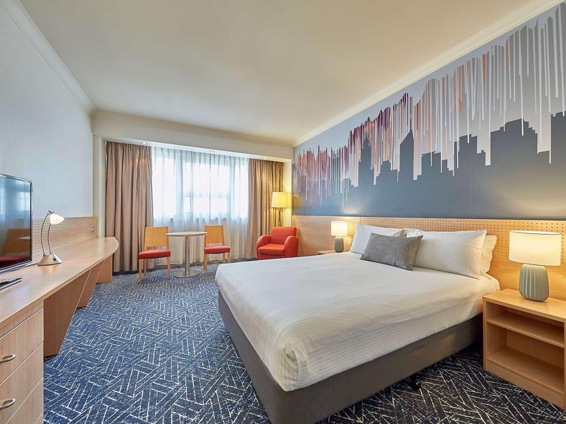 Mercure Perth 3