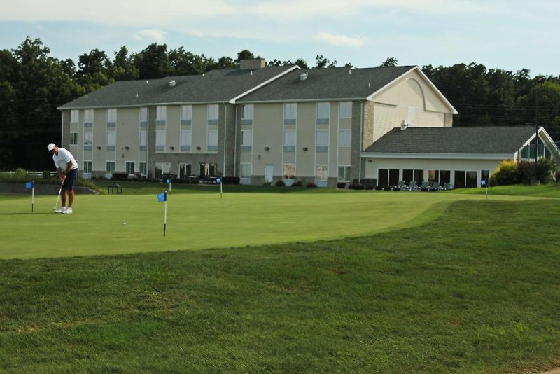 Crown Pointe Lodge, BW Signature Collection