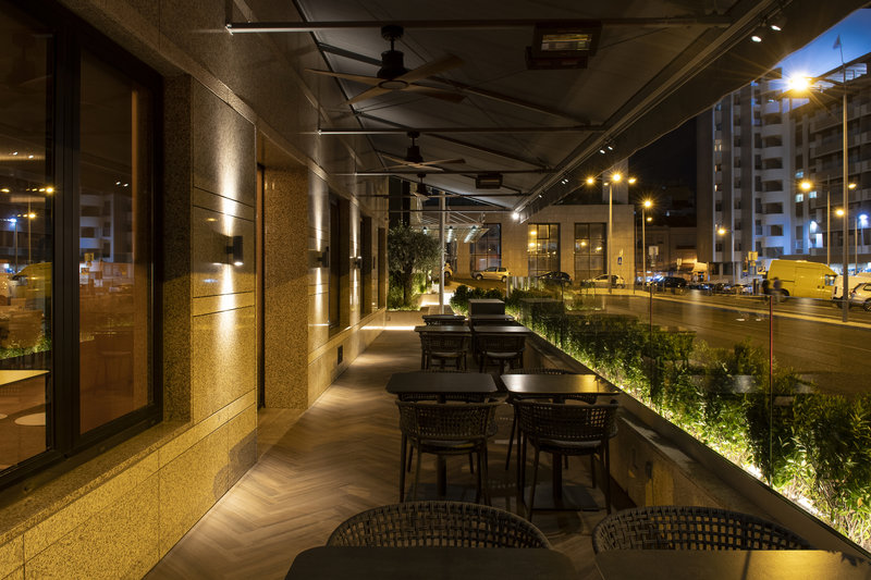 SANA Metropolitan Hotel 37