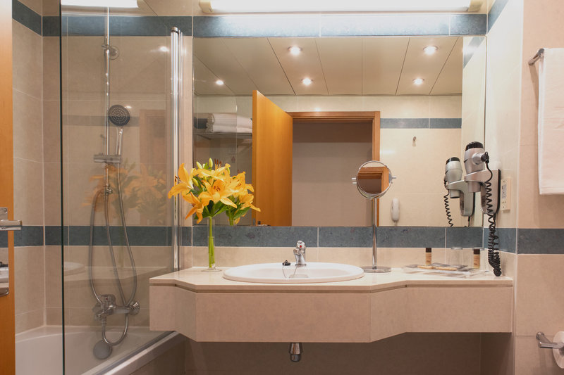 SANA Metropolitan Hotel 48