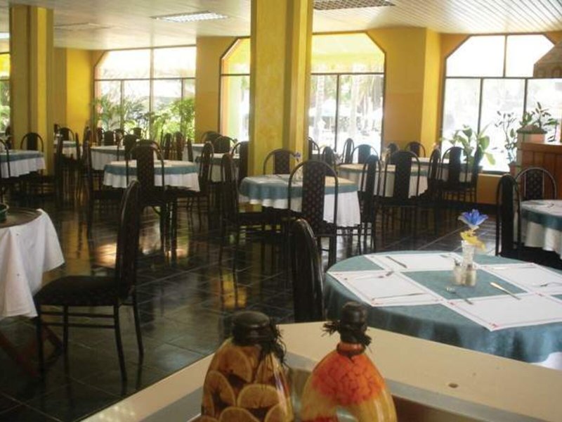 Hotel Club Tropical 12