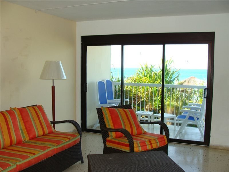 Hotel Club Tropical 18