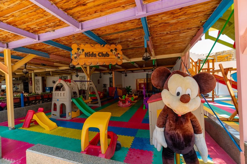 Minamark Beach Resort 31