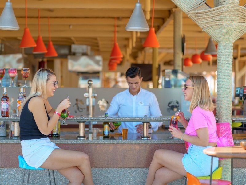 Minamark Beach Resort 16