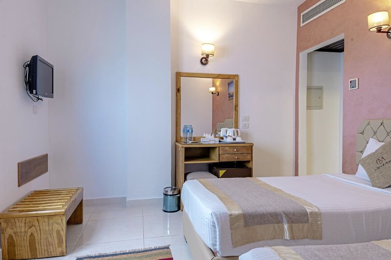 Minamark Beach Resort 25