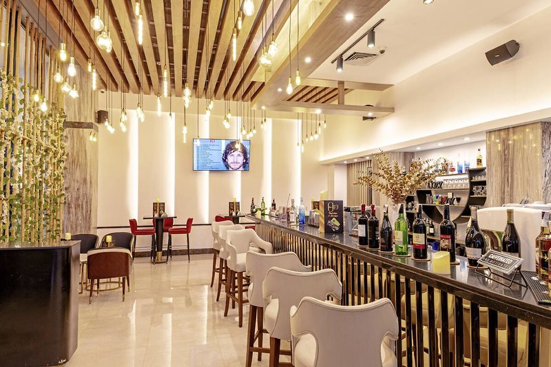 Minamark Beach Resort 34