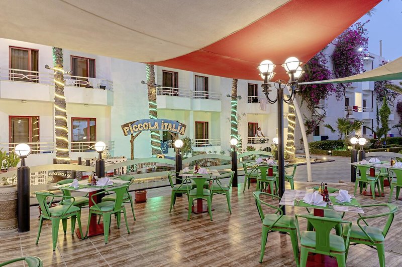 Minamark Beach Resort 36