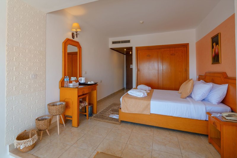 Minamark Beach Resort 23