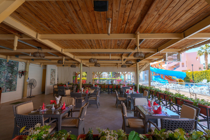 Minamark Beach Resort 9