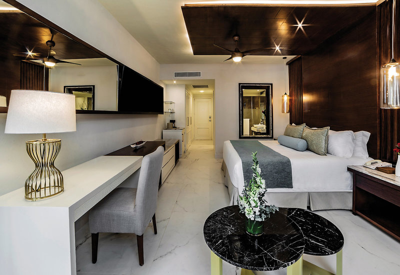 Secrets Royal Beach Punta Cana 12