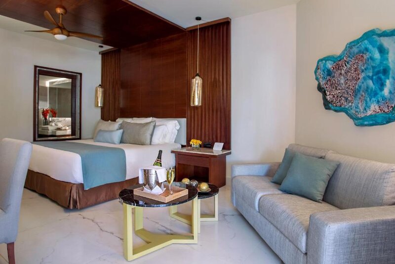 Secrets Royal Beach Punta Cana 22