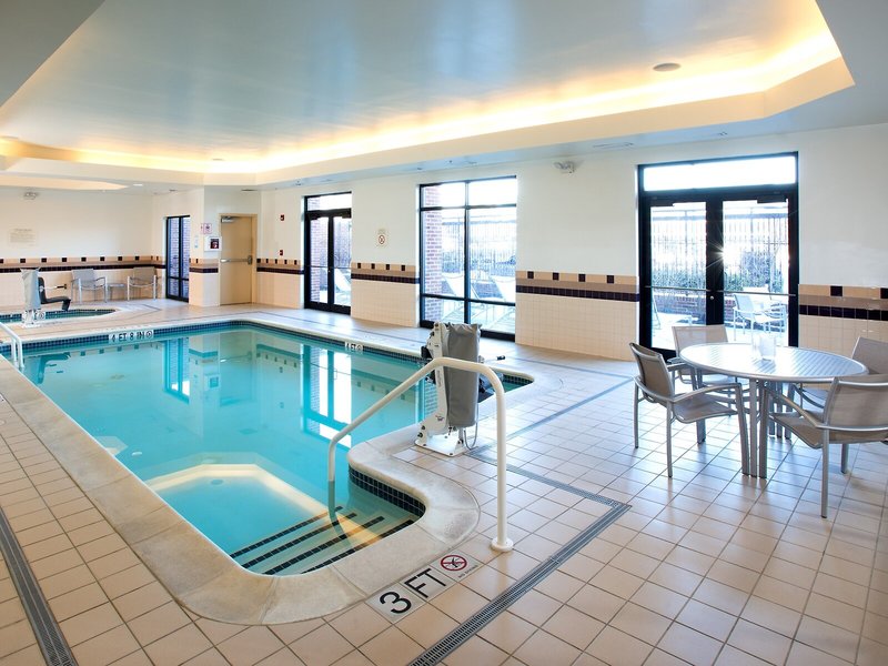 SpringHill Suites Annapolis 9 - Outdoor Pool