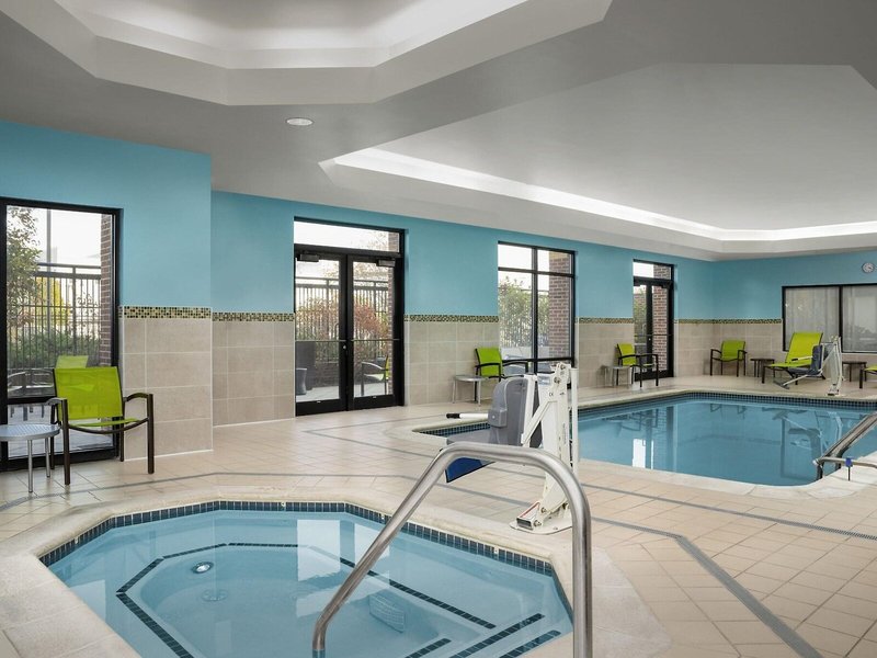SpringHill Suites Annapolis 10 - Outdoor Pool