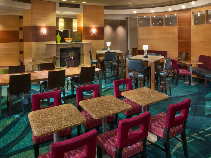 SpringHill Suites Annapolis 19 - Restaurant