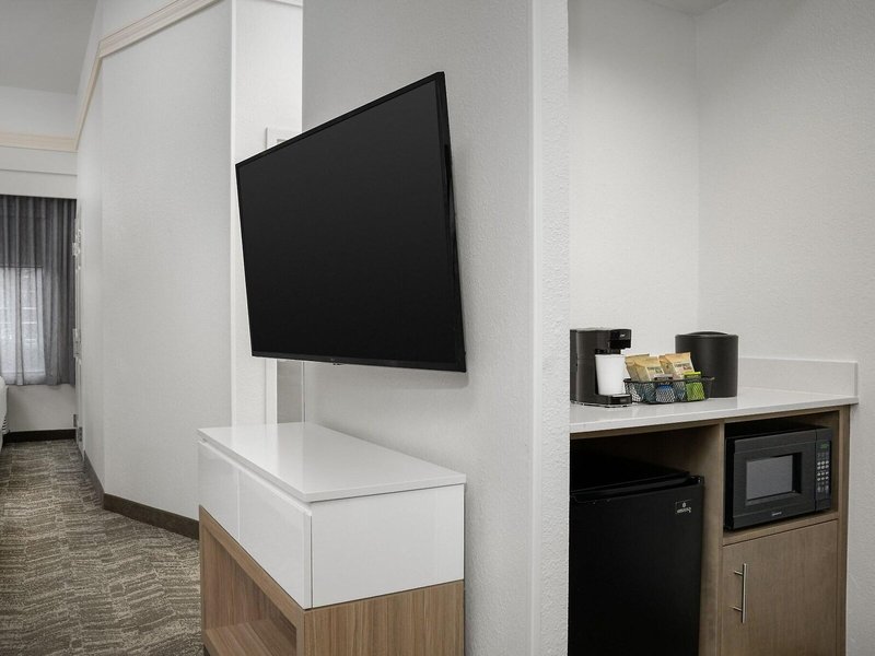 SpringHill Suites Annapolis 32 - Room Example