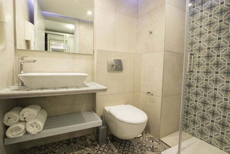 Miramare Bay 18