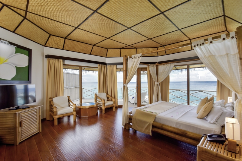 Angaga Island Resort & Spa 6