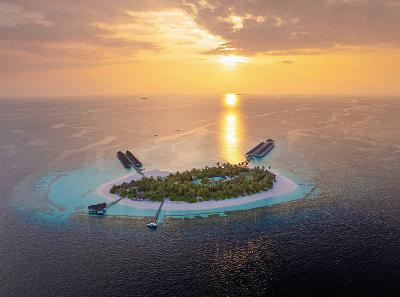 Angaga Island Resort & Spa 22