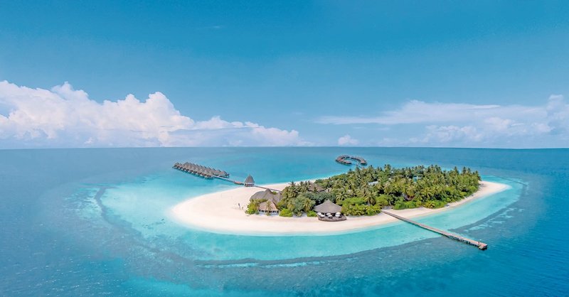 Angaga Island Resort & Spa 1