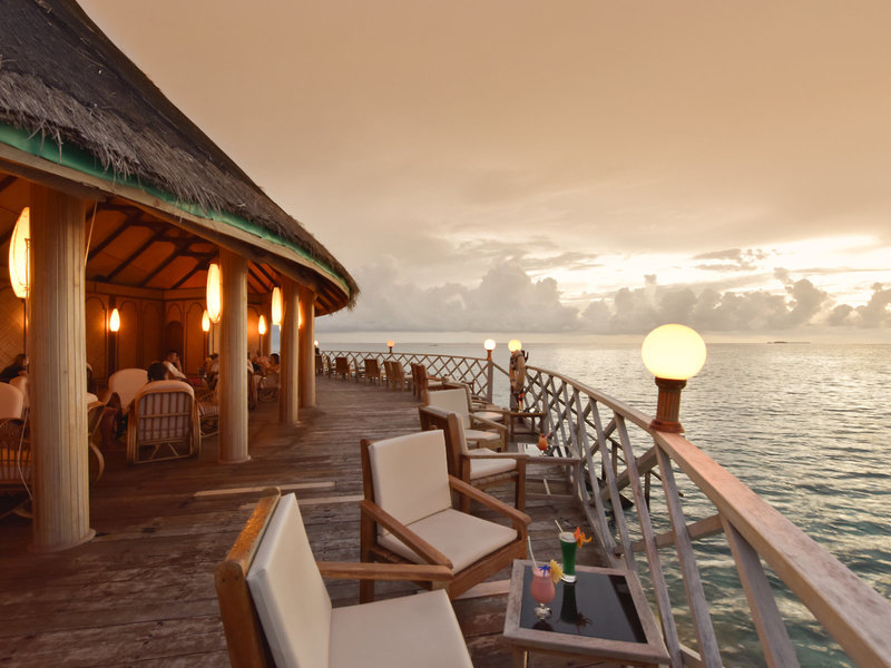 Angaga Island Resort & Spa 9