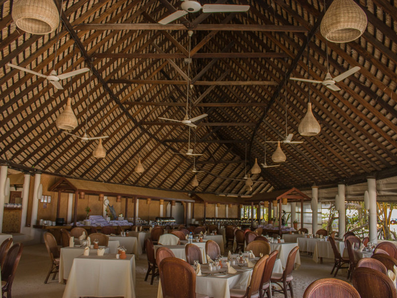 Angaga Island Resort & Spa 10