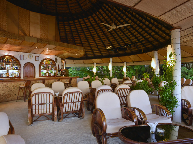 Angaga Island Resort & Spa 12