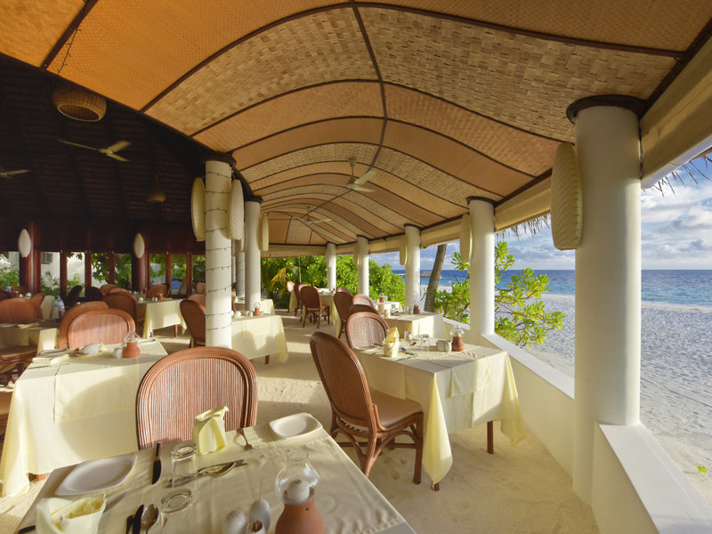 Angaga Island Resort & Spa 15