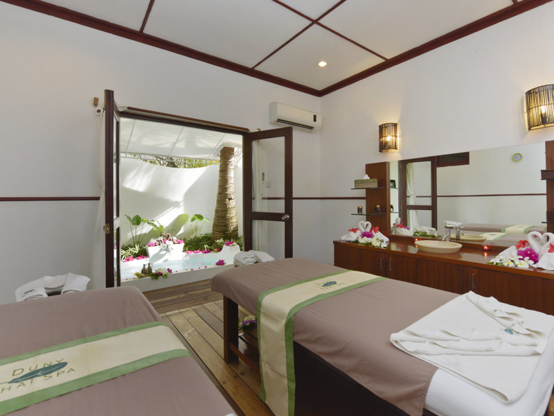 Angaga Island Resort & Spa 20