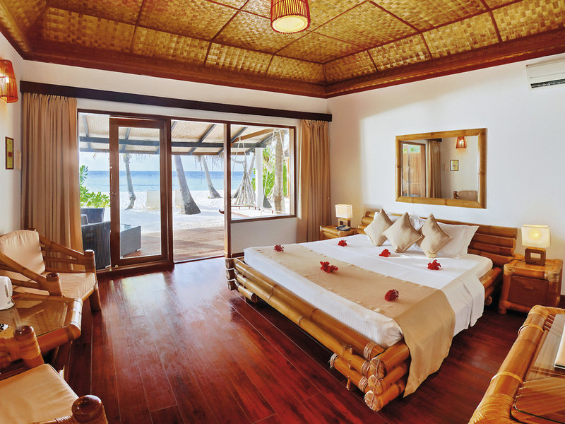 Angaga Island Resort & Spa 23