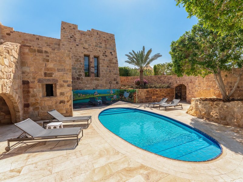 Mövenpick Resort & Spa Dead Sea 11