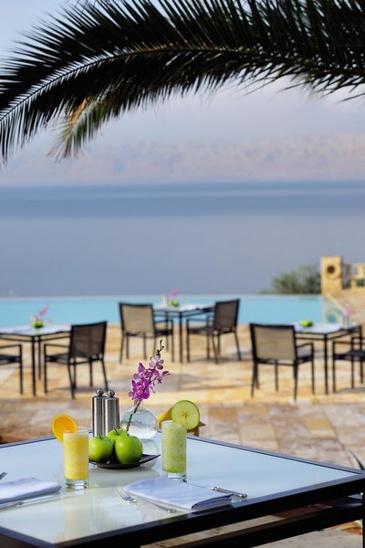 Mövenpick Resort & Spa Dead Sea 23
