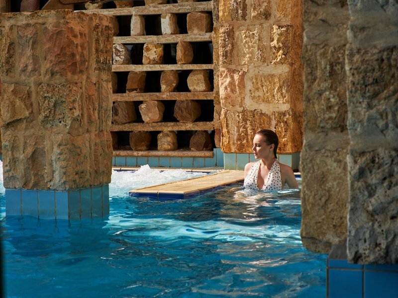 Mövenpick Resort & Spa Dead Sea 36