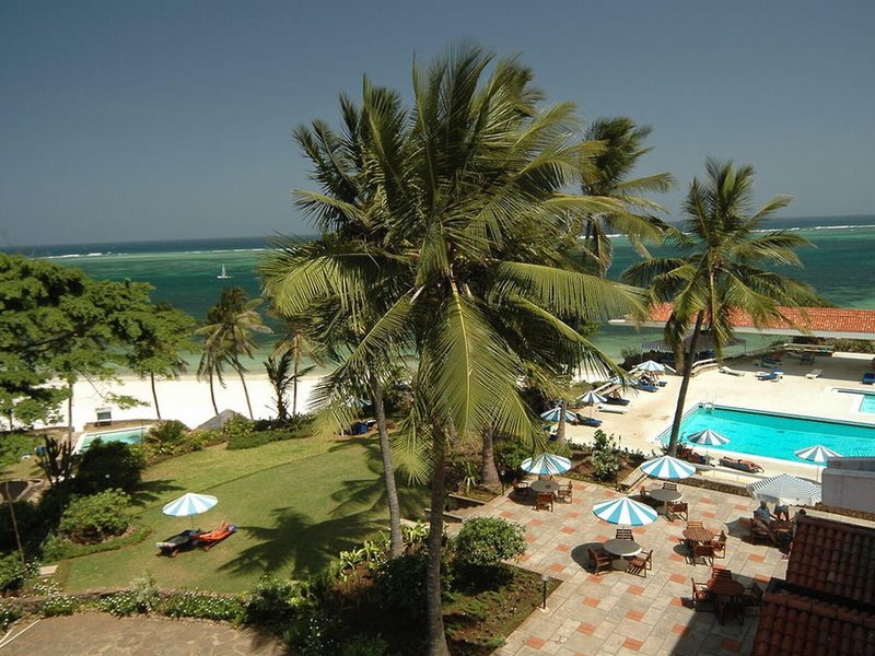 Mombasa Beach 10