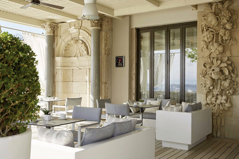 Mon Repos Palace 18