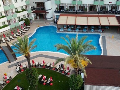 Monachus Hotel & Spa 13