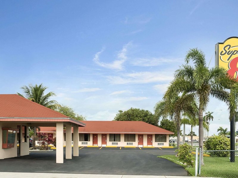 Super 8 Florida Cty Homestead