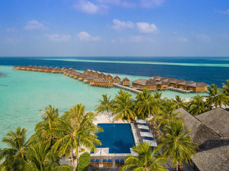 Vilamendhoo Island Resort & Spa 6