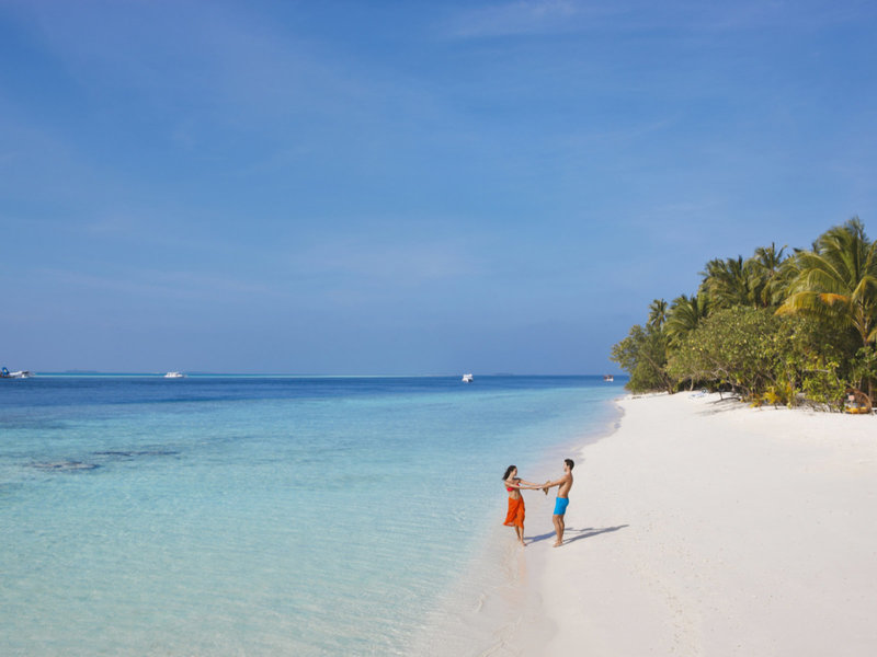 Vilamendhoo Island Resort & Spa 12