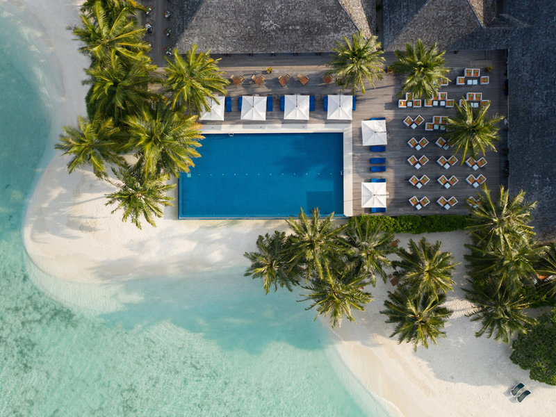 Vilamendhoo Island Resort & Spa 24