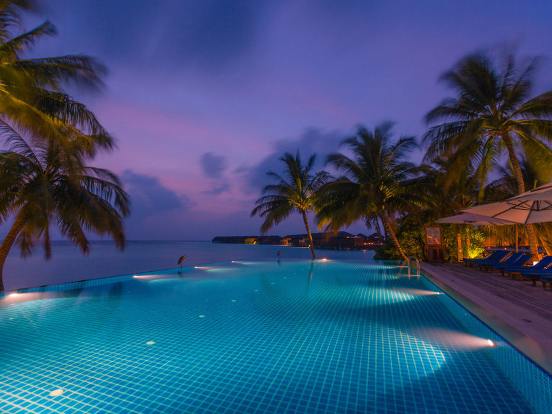 Vilamendhoo Island Resort & Spa 25
