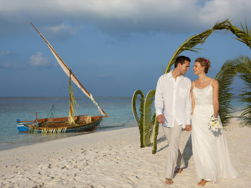 Vilamendhoo Island Resort & Spa 26