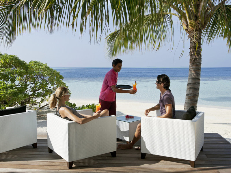 Vilamendhoo Island Resort & Spa 36