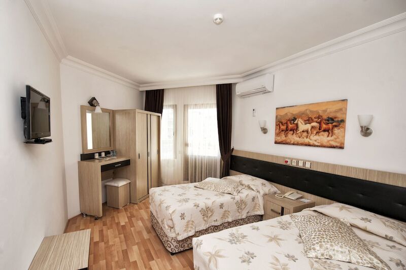 Monte Carlo Hotel 8