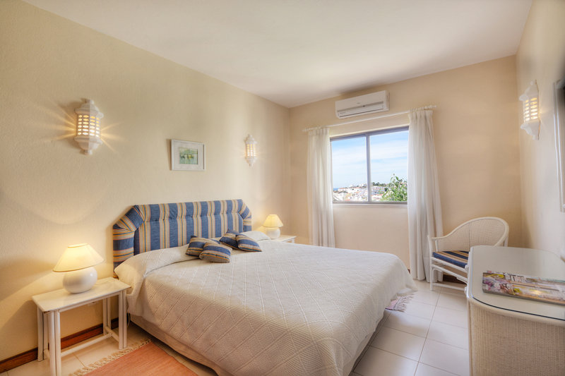 Monte Dourado 4 - Room Example