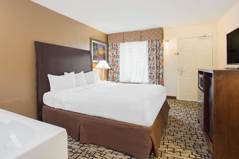 SureStay Hotel by Best Western North Myrtle Beach 4