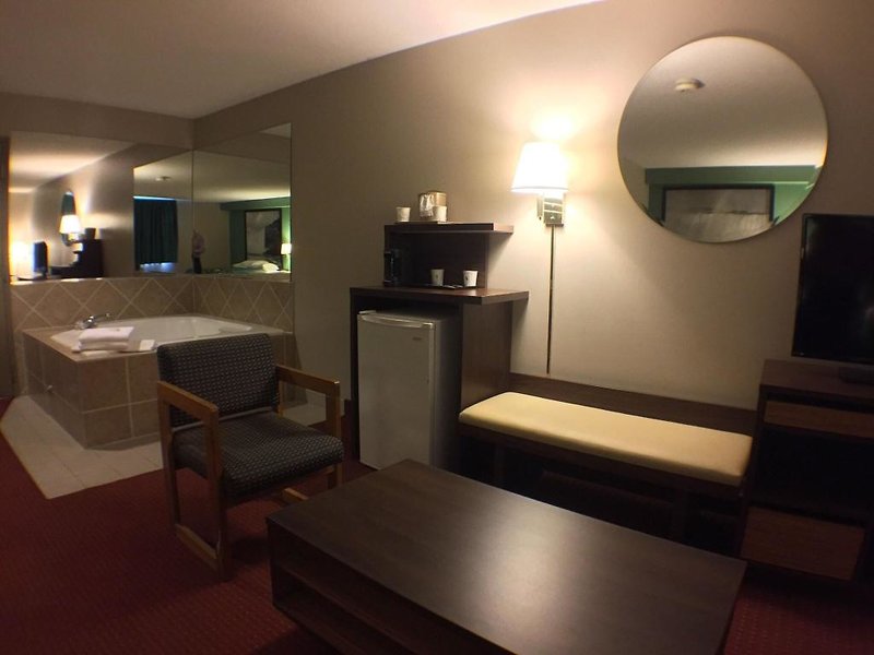Super 8 Niagara Falls / Buffalo Area 1